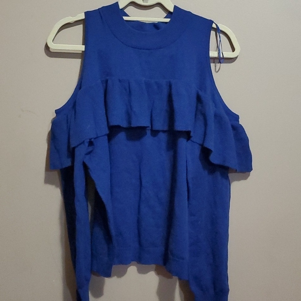 Sofia vergara cold shoulder sweater size xxl